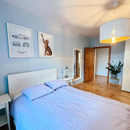 Apartment Curie