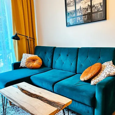 Apartment Curie